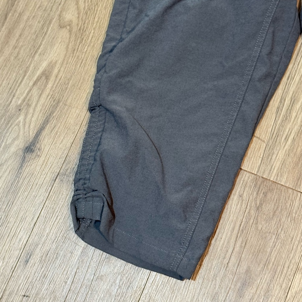 Kuhl Trekr Capri Women's Gray Capri Pants Size 4 - Picture 3 of 9